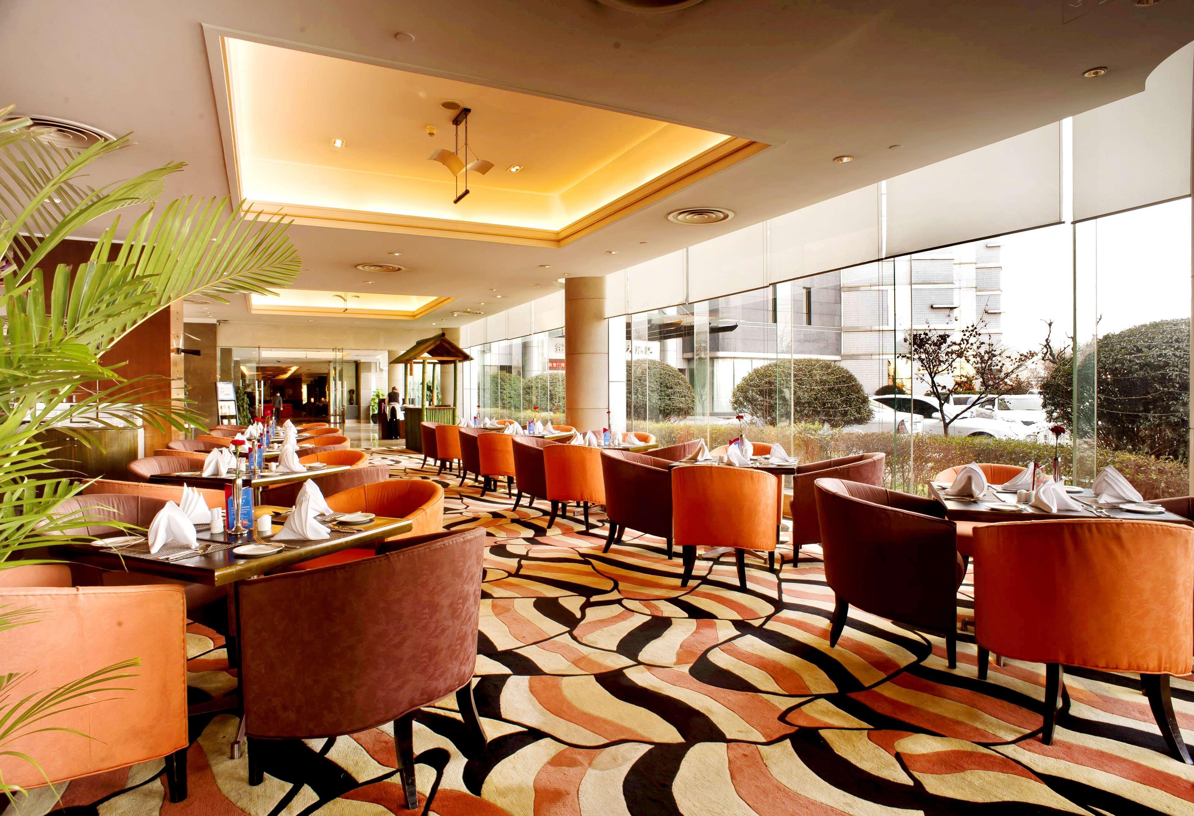โรงแรมโฮเวิร์ด จอห์นสัน จินวา พลาซ่า ซีอาน ภายนอก รูปภาพ