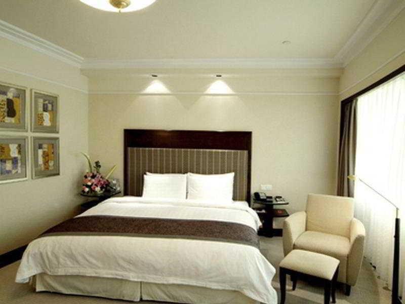 โรงแรมโฮเวิร์ด จอห์นสัน จินวา พลาซ่า ซีอาน ภายนอก รูปภาพ
